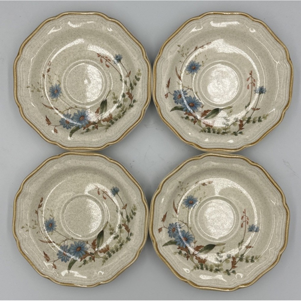 MIKASA BLUE DAISIES SAUCERS Set of 4 Excellent Condition 6 1/4"